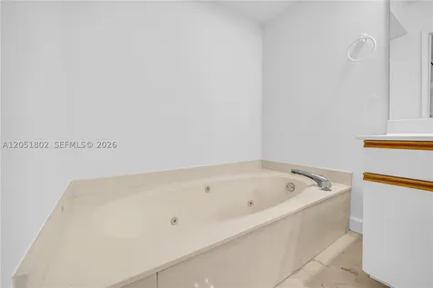 3600 Mystic Pointe Drive Aventura FL 33180