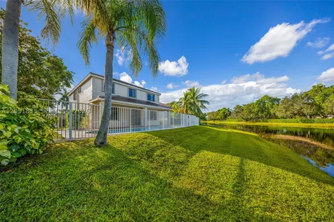 1538 Tamarind Court Weston FL 33327