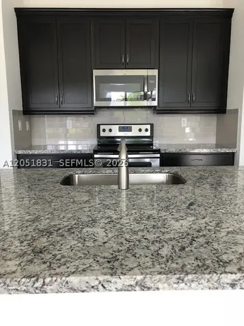11566 SW 13th Lane Pembroke Pines FL 33025