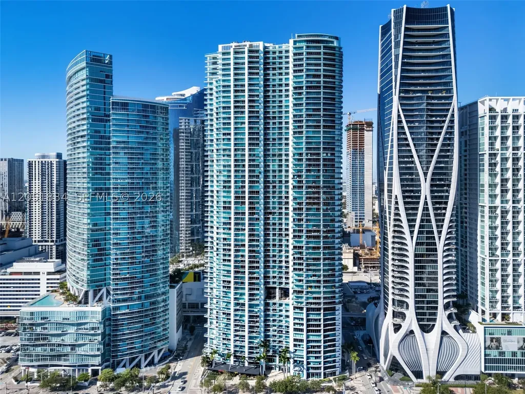 900 Biscayne Boulevard Miami FL 33132