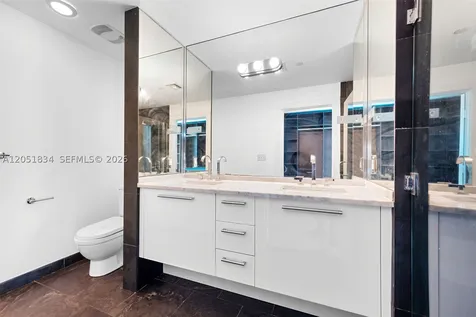 900 Biscayne Boulevard Miami FL 33132