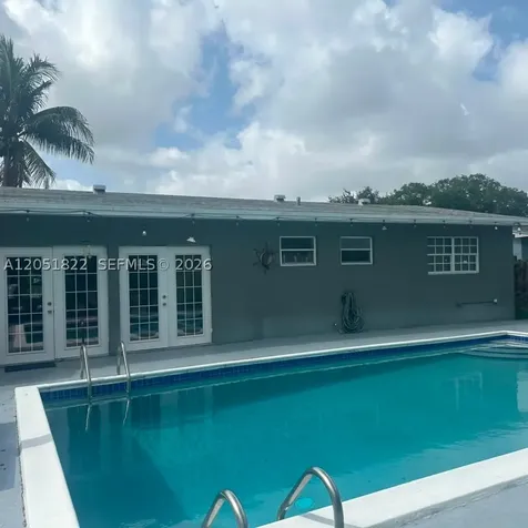 930 NW 180th Terrace Miami Gardens FL 33169