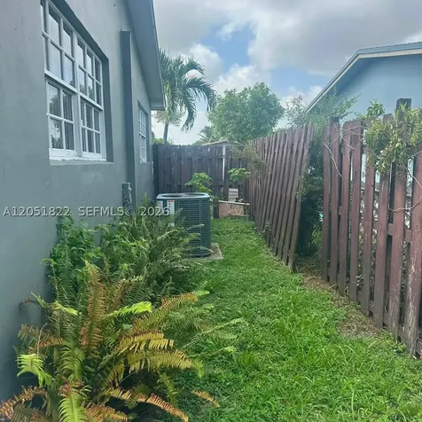 930 NW 180th Terrace Miami Gardens FL 33169
