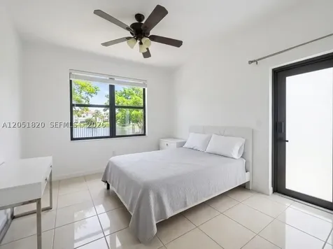 15350 SW 11 Street Miami FL 33178