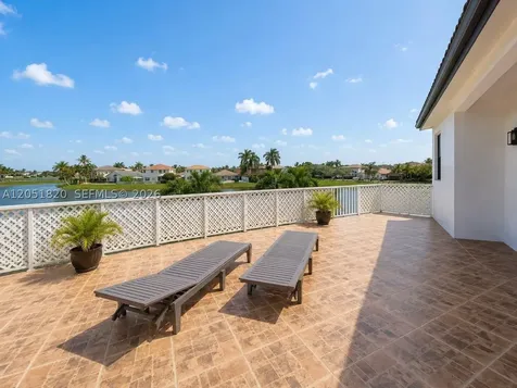 15350 SW 11 Street Miami FL 33178