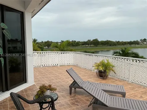 15350 SW 11 Street Miami FL 33178