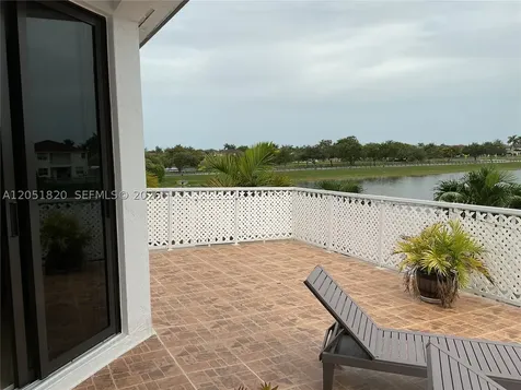 15350 SW 11 Street Miami FL 33178