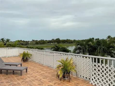 15350 SW 11 Street Miami FL 33178