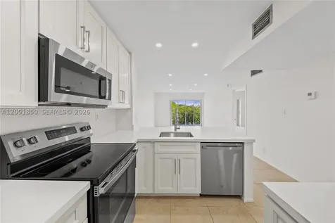 7900 Camino Circle Miami FL 33143