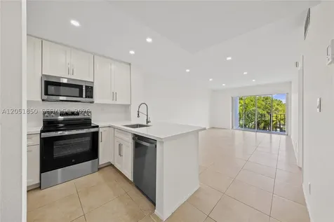 7900 Camino Circle Miami FL 33143