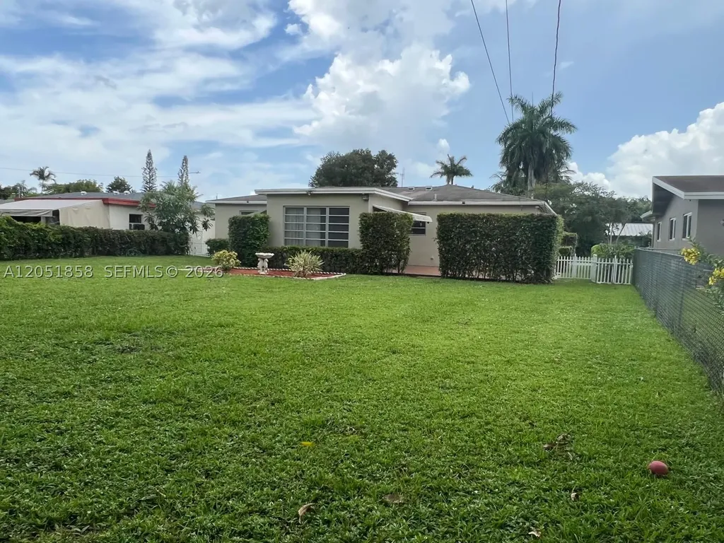 5637 Jefferson Street Hollywood FL 33023