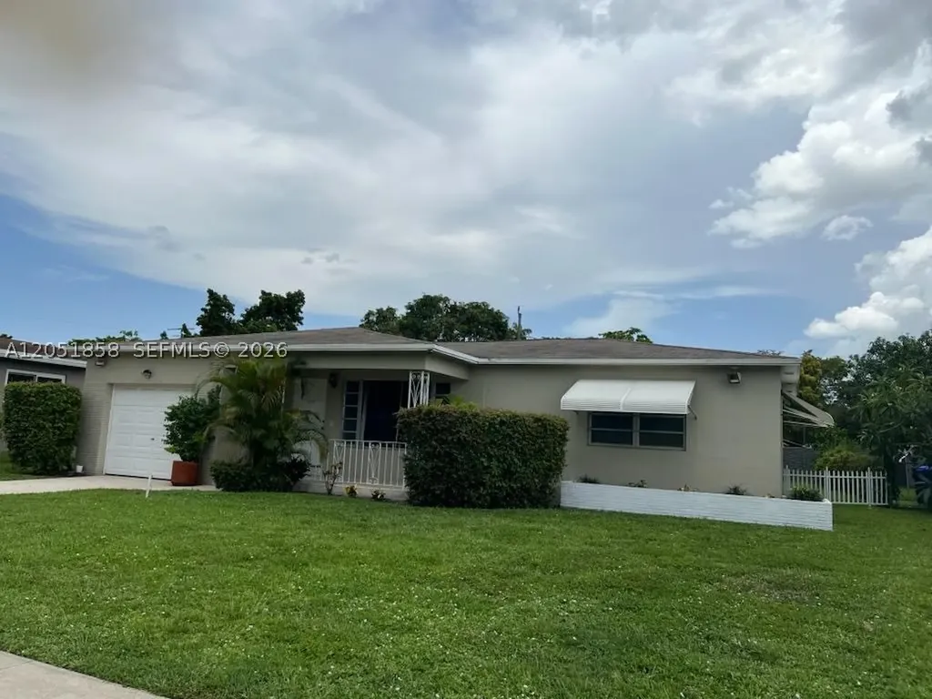 5637 Jefferson Street Hollywood FL 33023