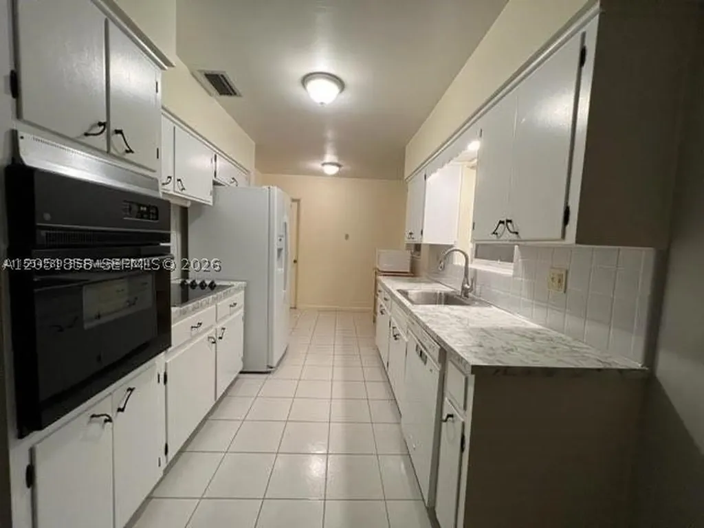 5637 Jefferson Street Hollywood FL 33023
