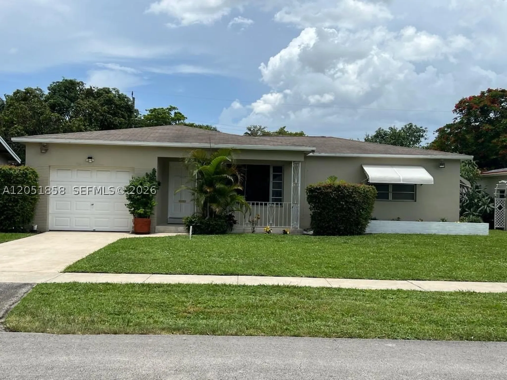 5637 Jefferson Street Hollywood FL 33023