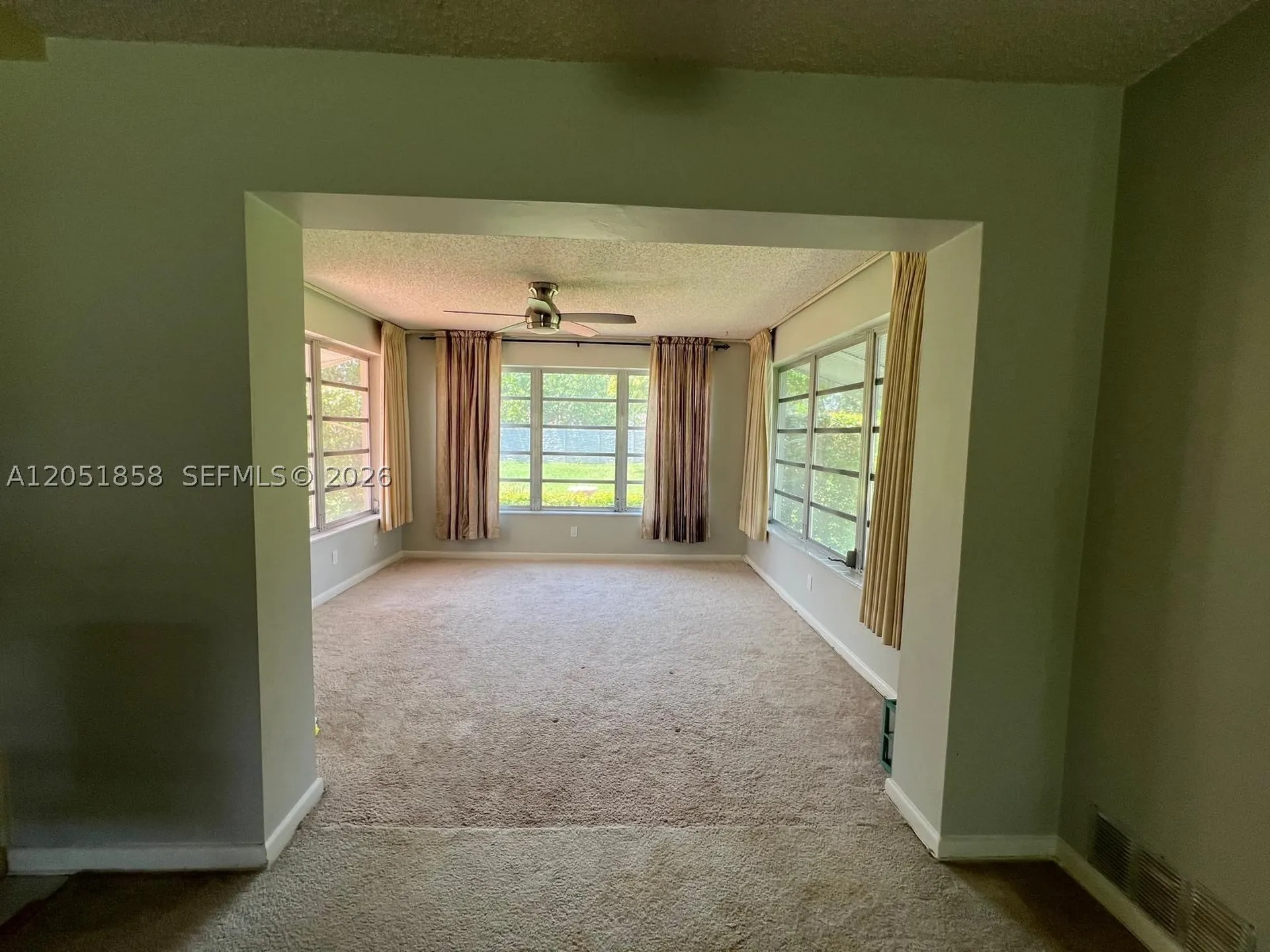 5637 Jefferson Street Hollywood FL 33023