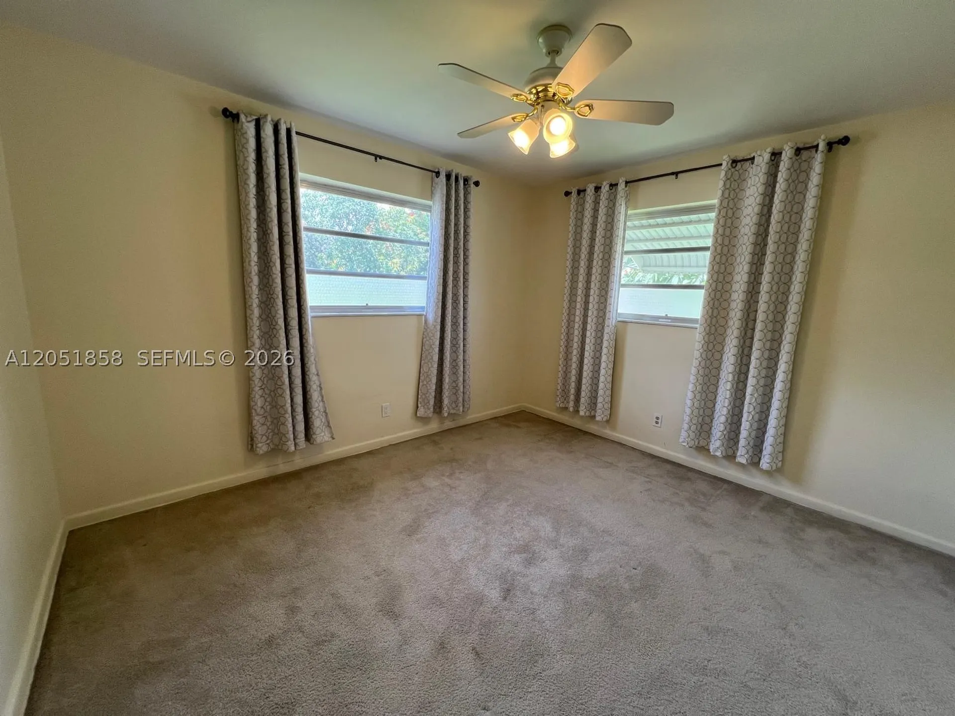 5637 Jefferson Street Hollywood FL 33023