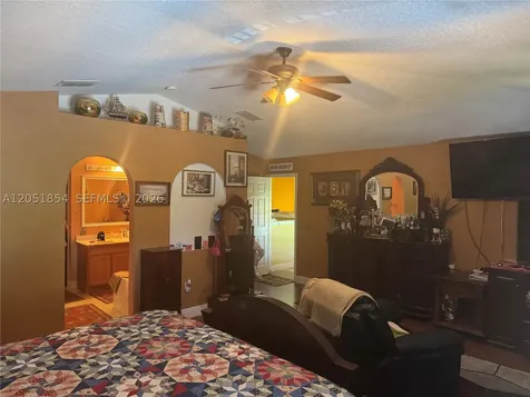402 SE Crosspoint Drive Port St. Lucie FL 34983