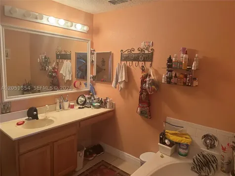 402 SE Crosspoint Drive Port St. Lucie FL 34983
