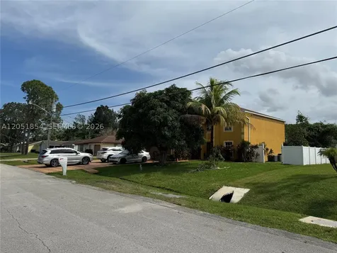 402 SE Crosspoint Drive Port St. Lucie FL 34983