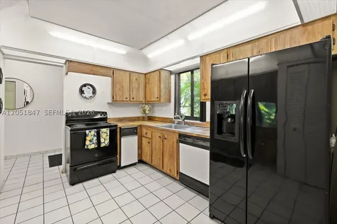 19996 NE 5th Court Miami FL 33179