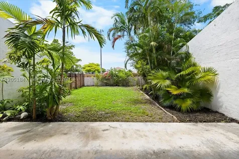 19996 NE 5th Court Miami FL 33179
