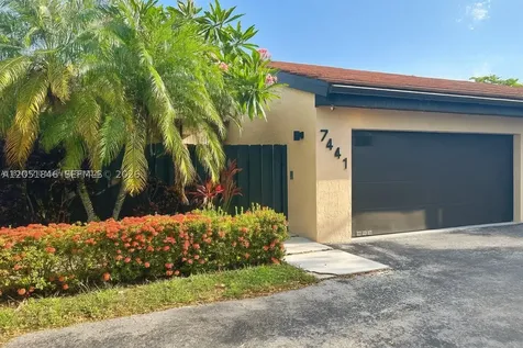 7441 Bay Hill Drive Hialeah FL 33015