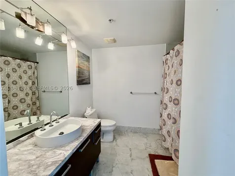 253 NE 2nd Street Miami FL 33132