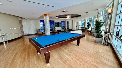 253 NE 2nd Street Miami FL 33132