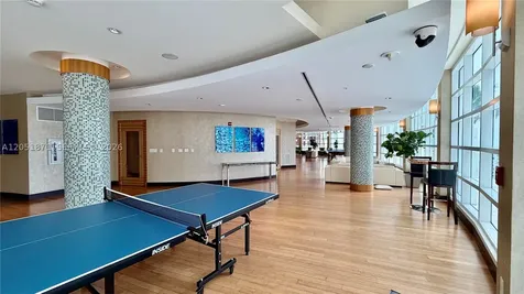 253 NE 2nd Street Miami FL 33132