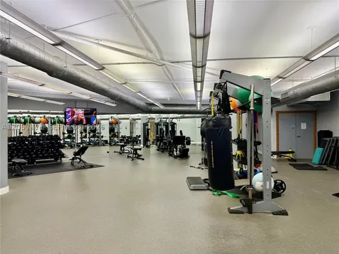 253 NE 2nd Street Miami FL 33132