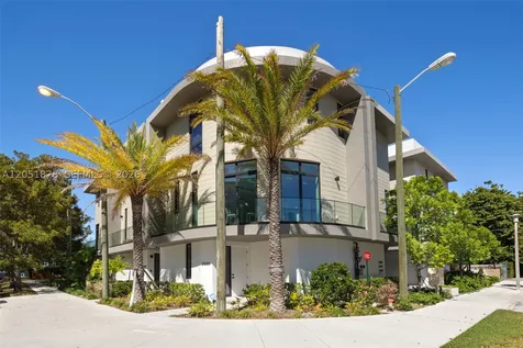 2688 SW 25th Avenue Miami FL 33133