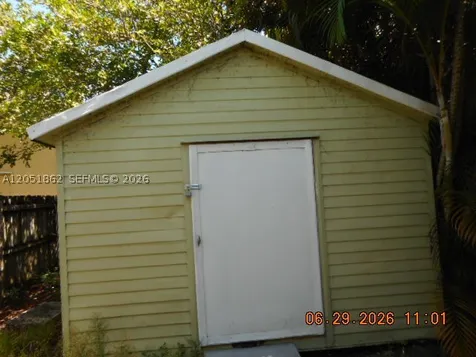 1613 NE 25th Street Wilton Manors FL 33305