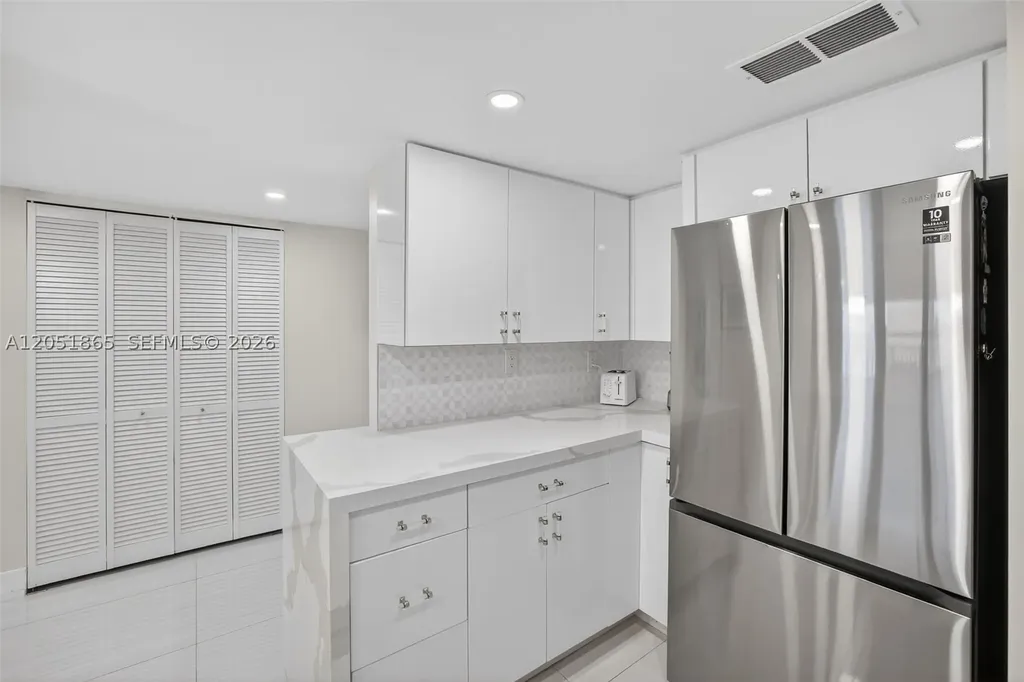 3000 E Sunrise Boulevard Fort Lauderdale FL 33304
