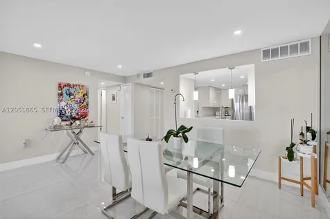 3000 E Sunrise Boulevard Fort Lauderdale FL 33304
