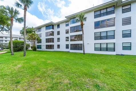 3650 Whitehall Drive West Palm Beach FL 33401
