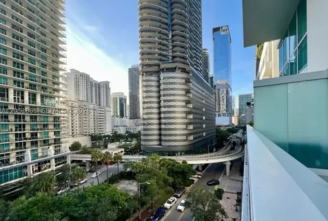 Miami FL 33131