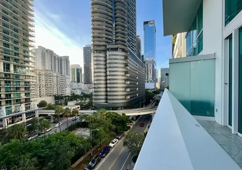 Miami FL 33131
