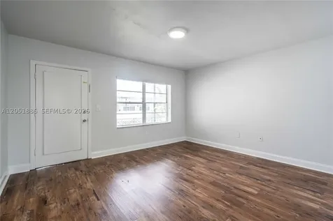 433 NE 82nd Street Miami FL 33138