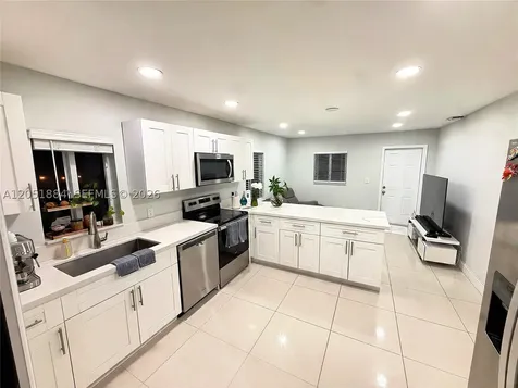 6362 Southgate Boulevard Margate FL 33068