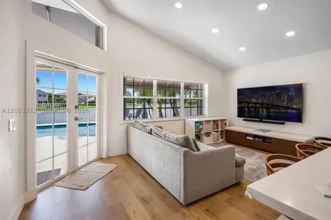 1045 Cedar Falls Drive Weston FL 33327