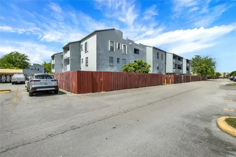 1755 W 60th Street Hialeah FL 33012