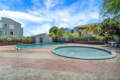 1755 W 60th Street Hialeah FL 33012