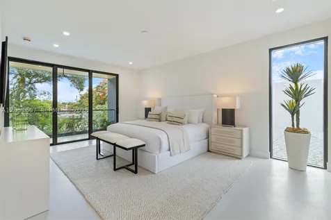 6359 SW 34th Street Miami FL 33155