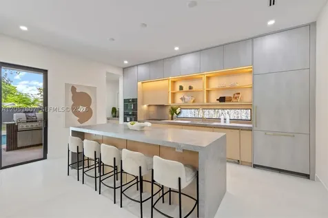 6359 SW 34th Street Miami FL 33155