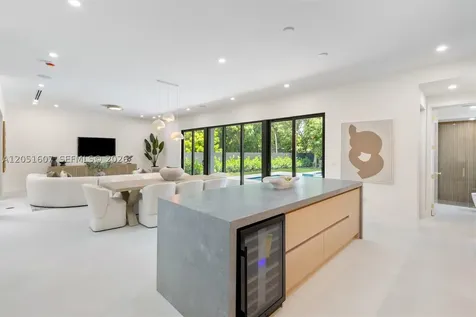 6359 SW 34th Street Miami FL 33155