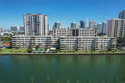 220 Kings Point Drive Sunny Isles Beach FL 33160
