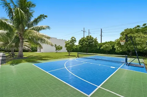 10420 SW 64th Street Miami FL 33173
