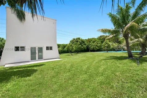 10420 SW 64th Street Miami FL 33173