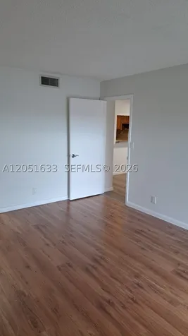 230 Lakeview Drive Weston FL 33326