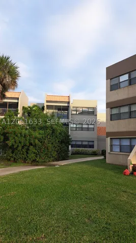 230 Lakeview Drive Weston FL 33326